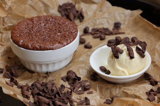 Mousse de café com gelado de baunilha