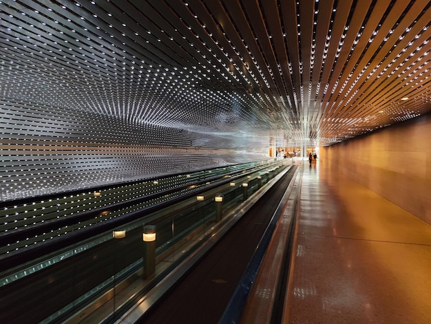 Movimento desfocado da estação ferroviária