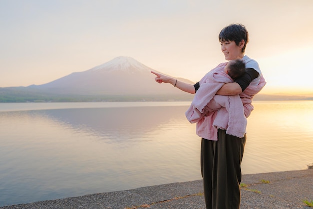 Mt Fuji Lake Yamanaka und Eltern und Kinder