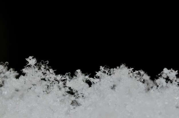 Muchos cristales de nieve frágiles