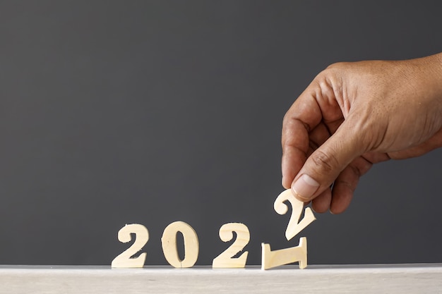 Mudança de 2021 a 2022 para o conceito de ano novo