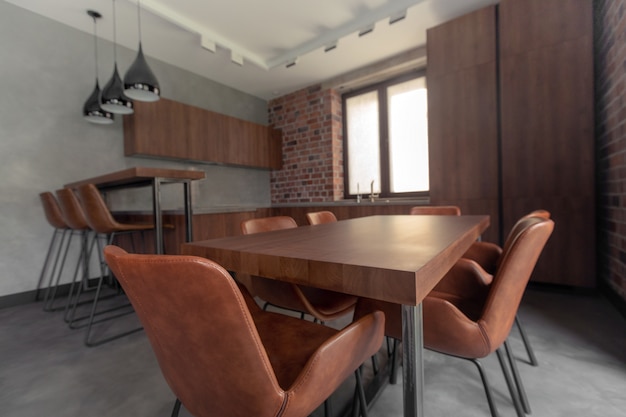 Muebles en comedor moderno y elegante