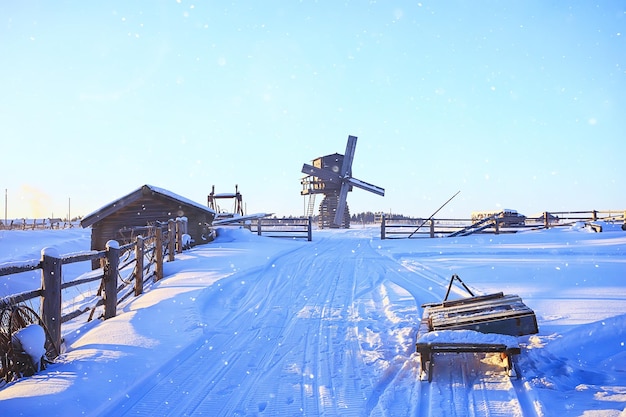 Mühlenwinterlandschaft, Kimzha, Windmühlenholzarchitektur