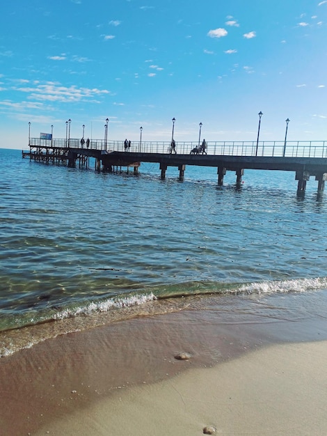 Foto el muelle en el mar