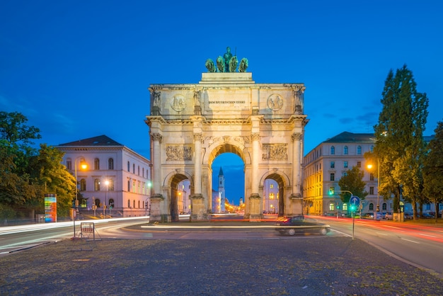 München, Deutschland - 28. August 2016: Siegestor Triumphbogen, München, Deutschland