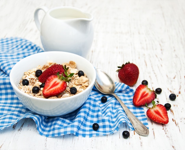 Foto muesli con fresas