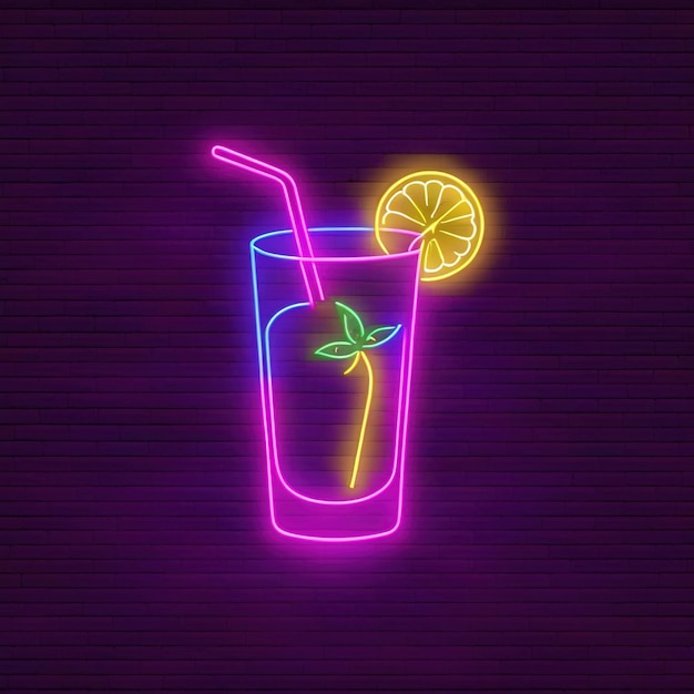 Se muestra un letrero de neón con una bebida de cóctel Mojito y una señal de luz eléctrica brillante.