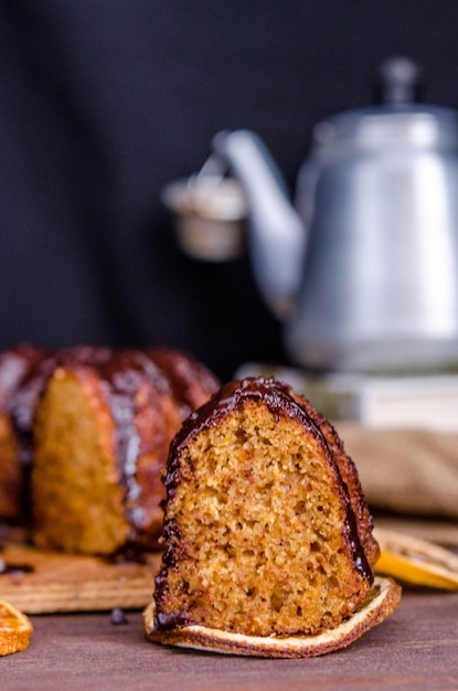 Muffin de abóbora com cobertura de chocolate