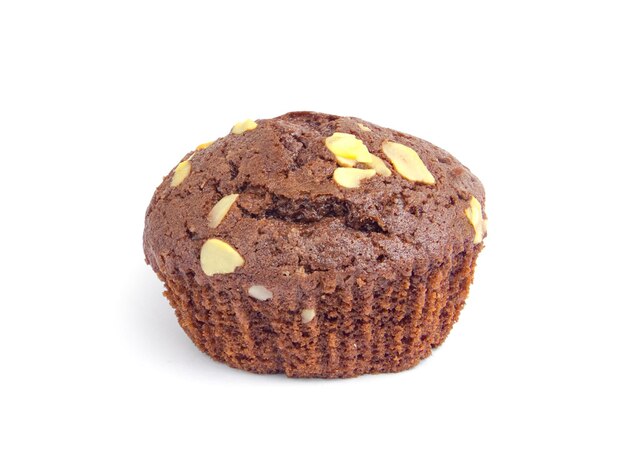 Muffin de chocolate em um fundo branco