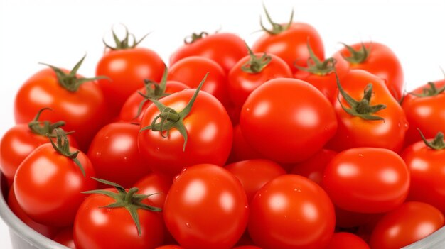 muitos tomates num balde