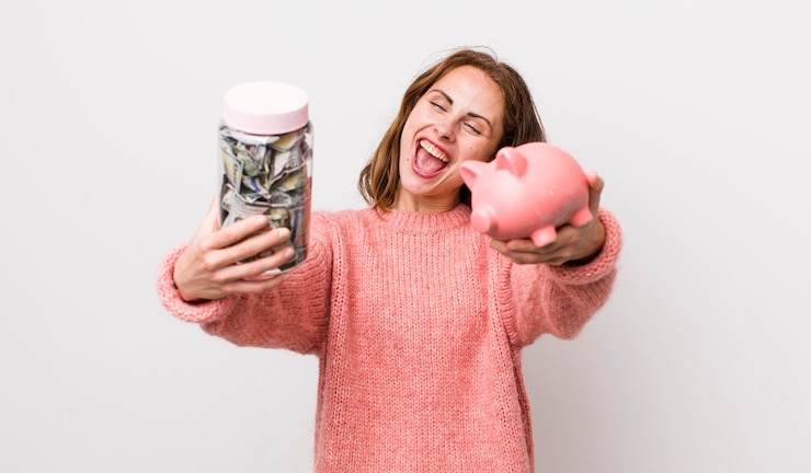 Foto mujer bonita joven con concepto de ahorro de billetes