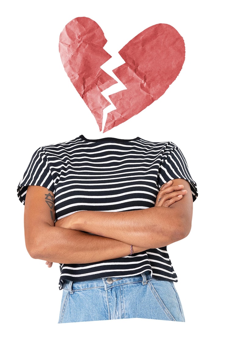 Foto mujer de corazón roto png triste salud mental medios remezclados fondo transparente