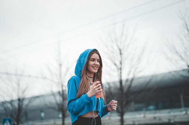 mujer corriendo