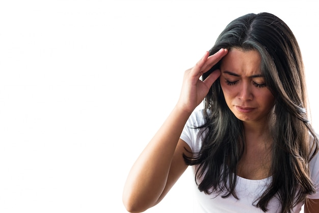 Mujer frustrada con dolor de cabeza