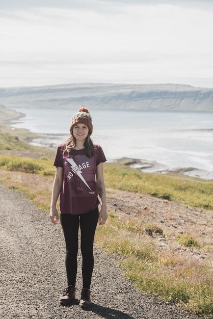 Mujer en Islandia