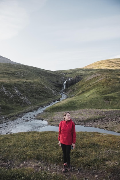 Mujer en Islandia