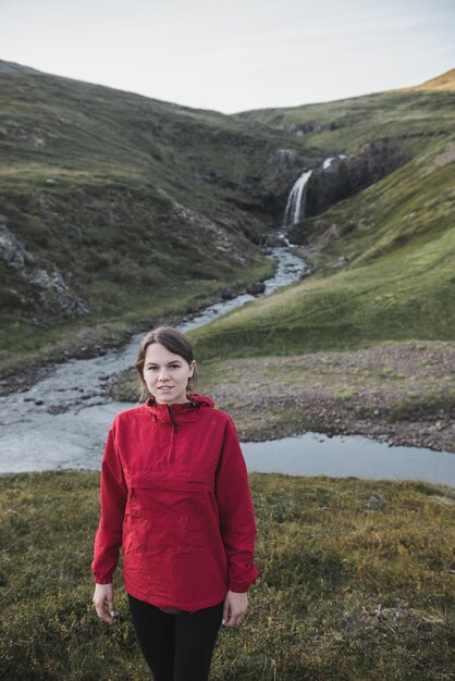 Mujer en Islandia