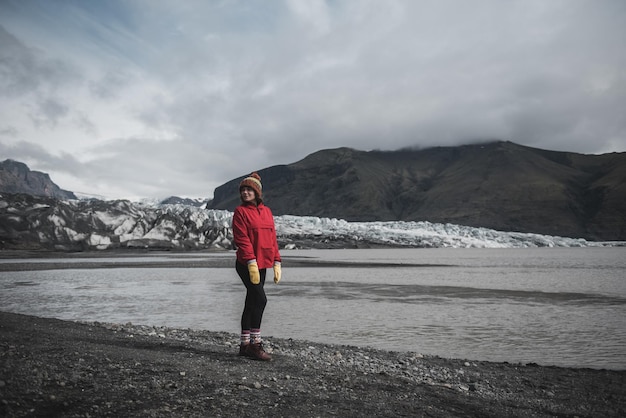 Mujer en Islandia