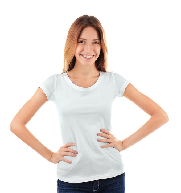 mujer joven, en, blanco, camiseta, blanco, plano de fondo