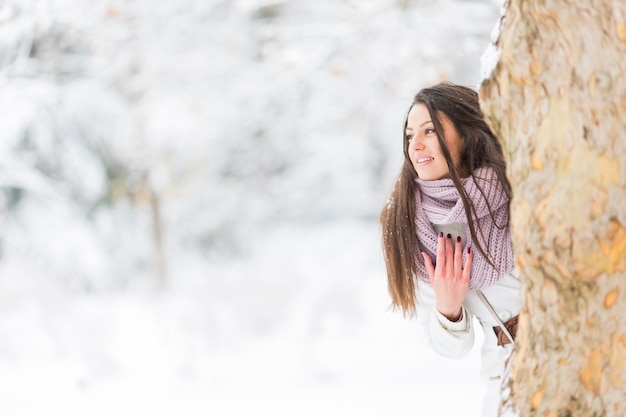 Mujer joven, en, invierno