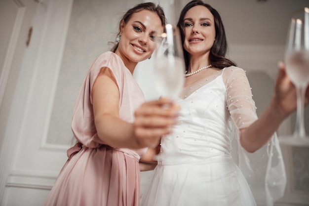 Foto mujer joven sonriendo