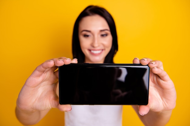 mujer joven, toma, selfie