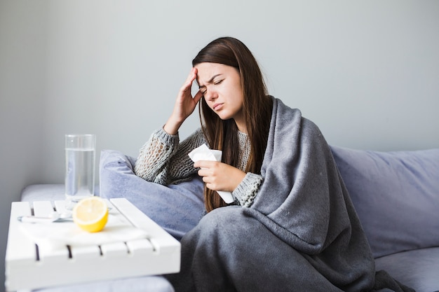 Foto mujer con medicación