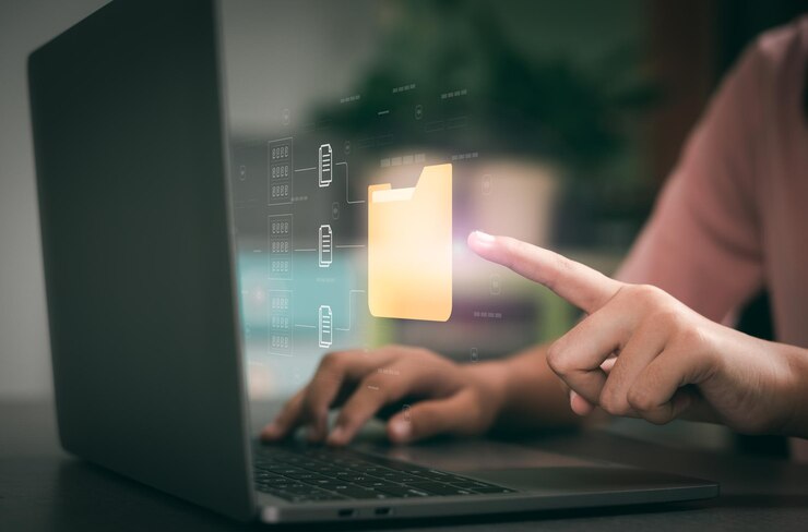 Foto una mujer de negocios administra una base de datos de documentos de organizaciones a través de la nube conceptos de tecnología de ciberespacio y grandes archivos gestión de archivos y almacenamiento en línea sin papel