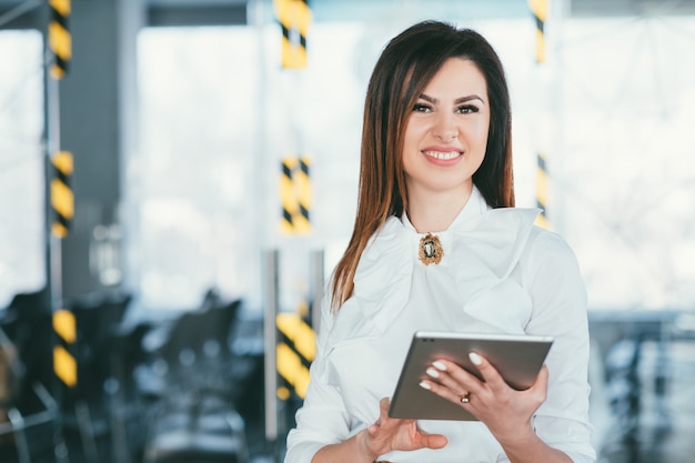 mujer de negocios. exitosa mujer líder fuerte