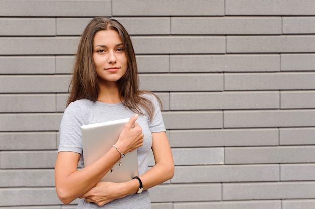 Mujer de negocios trabajando