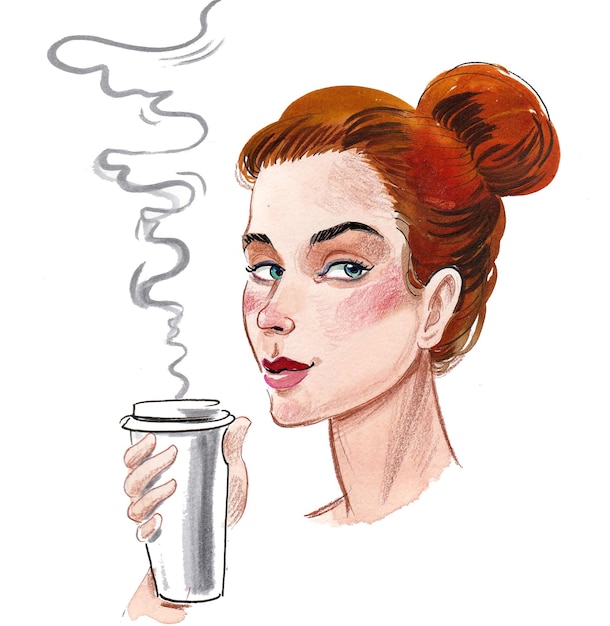 Una mujer pelirroja y una taza de café en la mano.