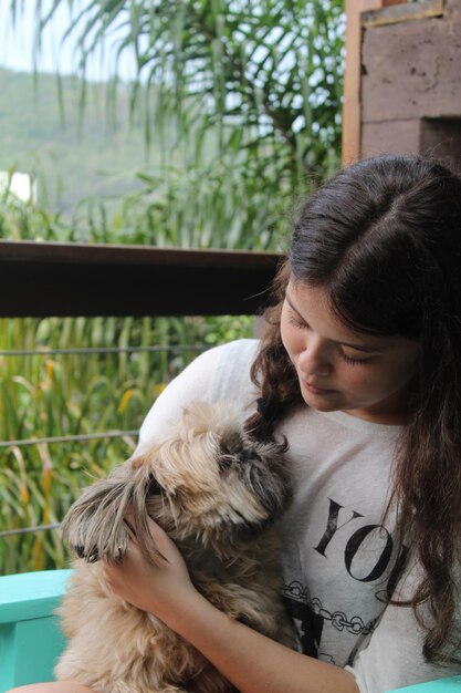 Foto mujer con perro