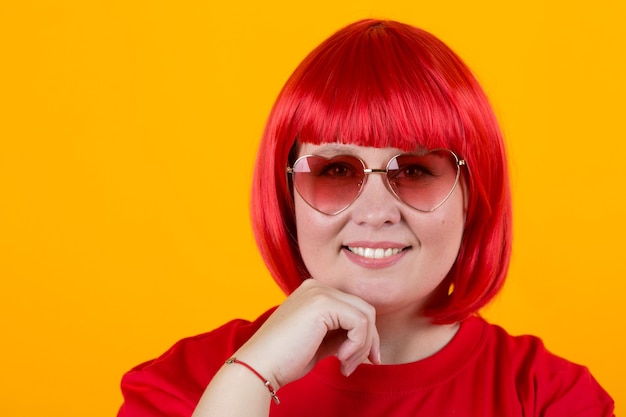 Mujer posando en el estudio