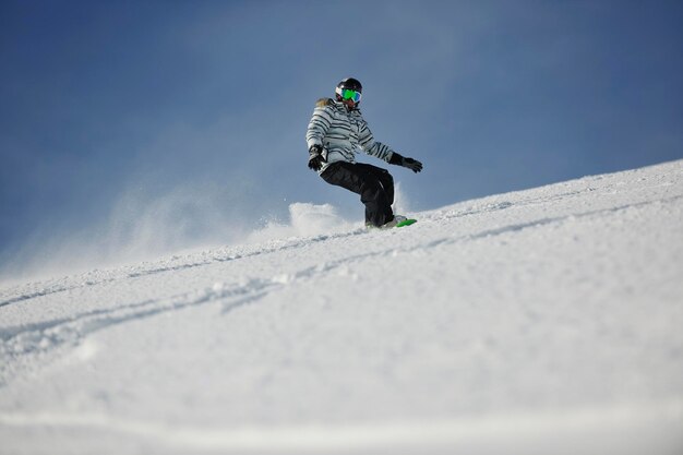 mujer snowboard