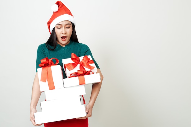 Mujer Sosteniendo Caja Regalo Navidad