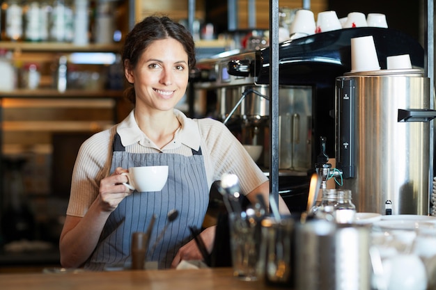 Mujer, con, taza de café