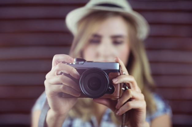 Mujer tomando fotos