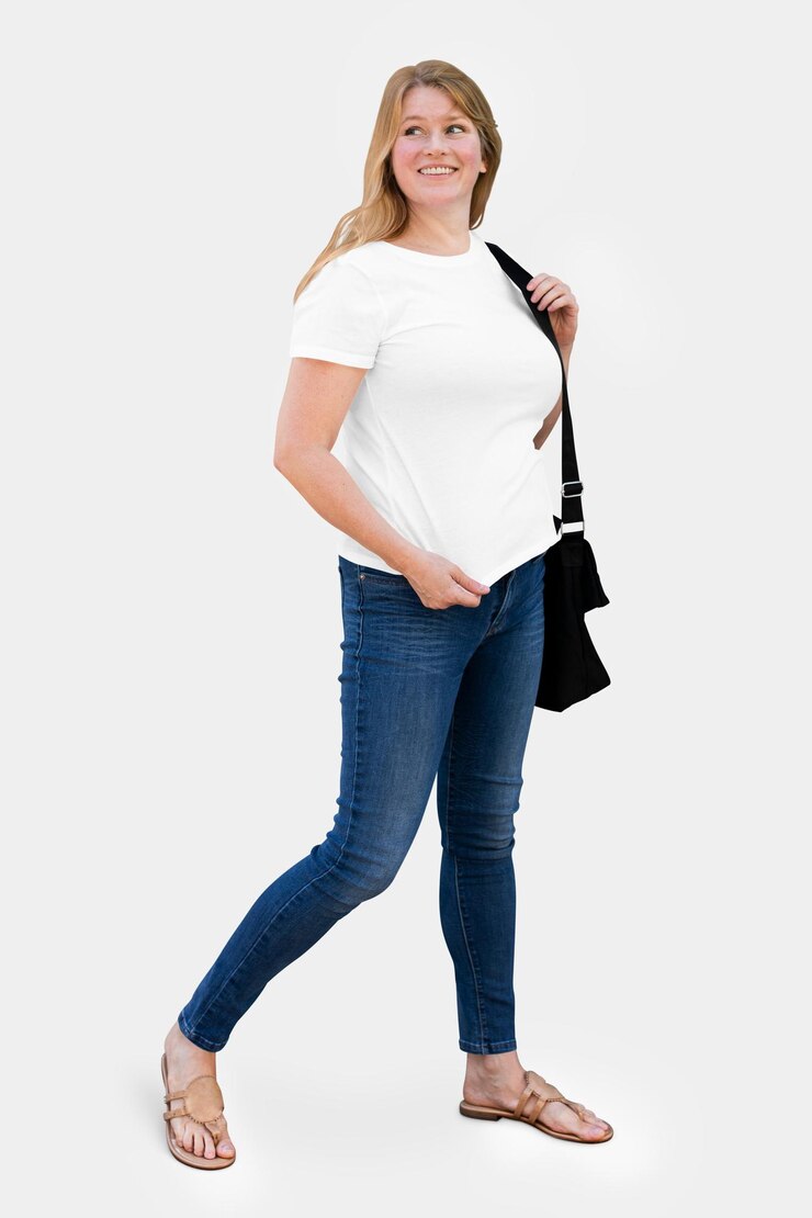 Mujer con traje casual de verano