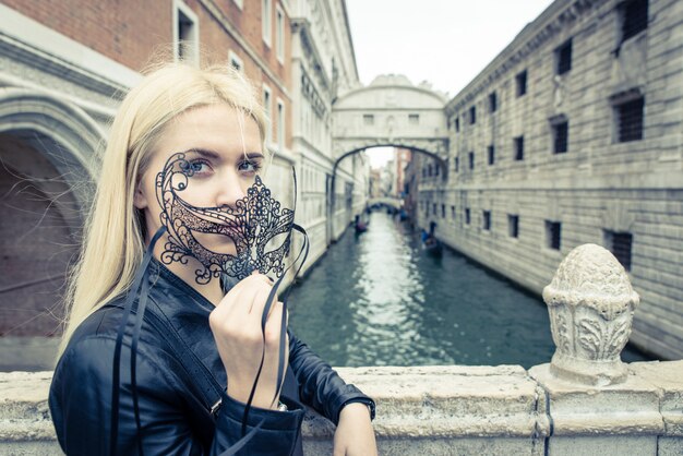 Mujer turista en Venezia