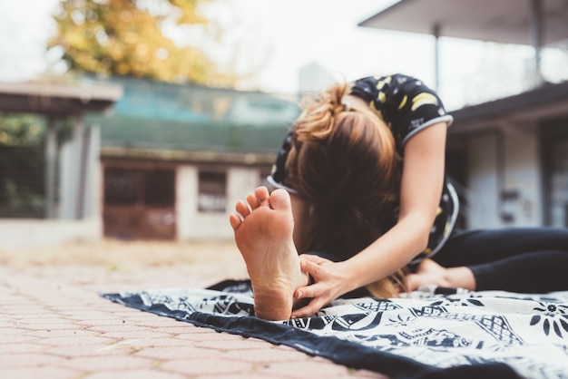 mujer de yoga