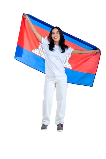 Las mujeres asiáticas celebran el día de la independencia de Camboya el 9 de noviembre sosteniendo la bandera de Camboya