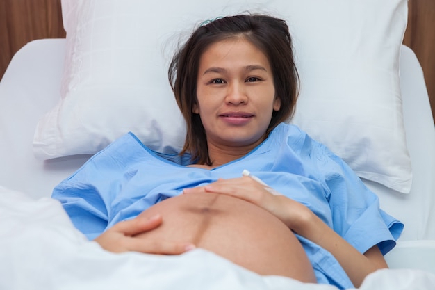 Mujeres embarazadas en el hospital