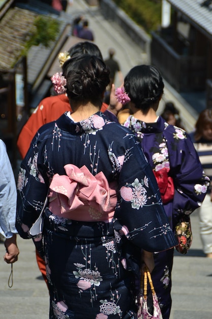 Las mujeres y el kimono.