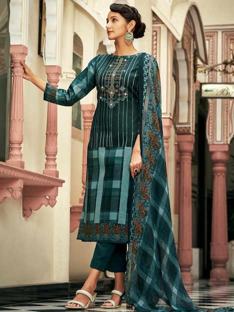 Mujeres Kurti con Pant y Dupatta