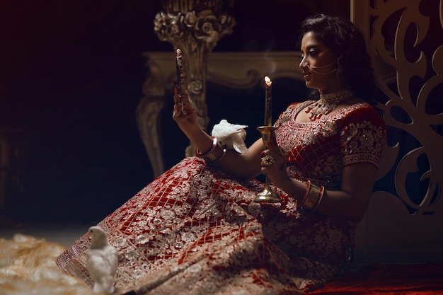 mujeres con look de novia tradicional