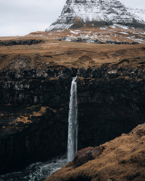 Múlafossur-Wasserfall auf den Färöer-Inseln