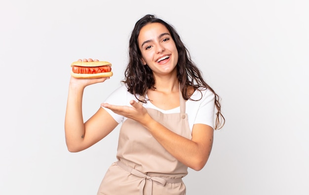 mulher bonita chef com um avental