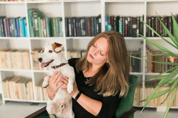 Foto mulher com cão