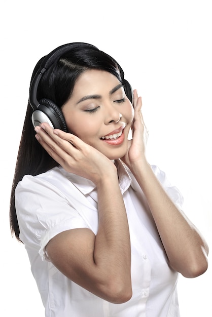 Mulher, com, fones ouvindo música