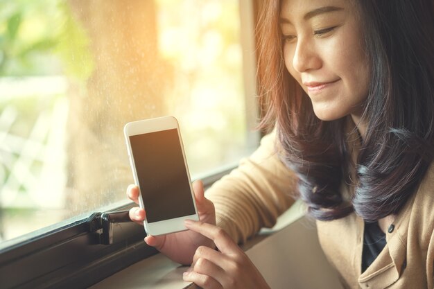 Mulher, com, mockup, smartphone